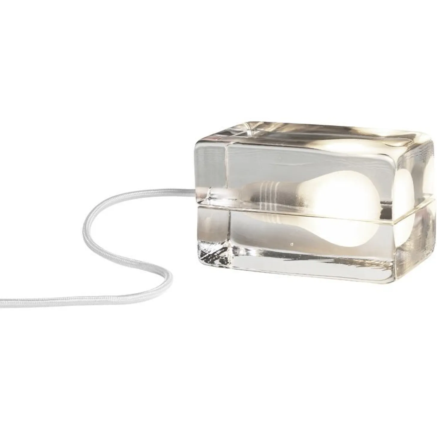 Block Lampe fra Design House Stockholm - hvid ledning