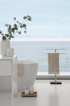 Blomus - Bath Towel - Magnet - CARO