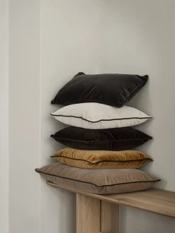 Blomus - Cushion Cover - 30 x 50 cm - Magnet - VELVET