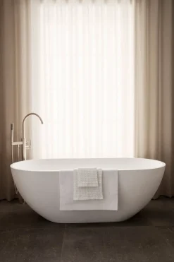 Blomus - Set of 2 Guest Hand Towels - White - CARO