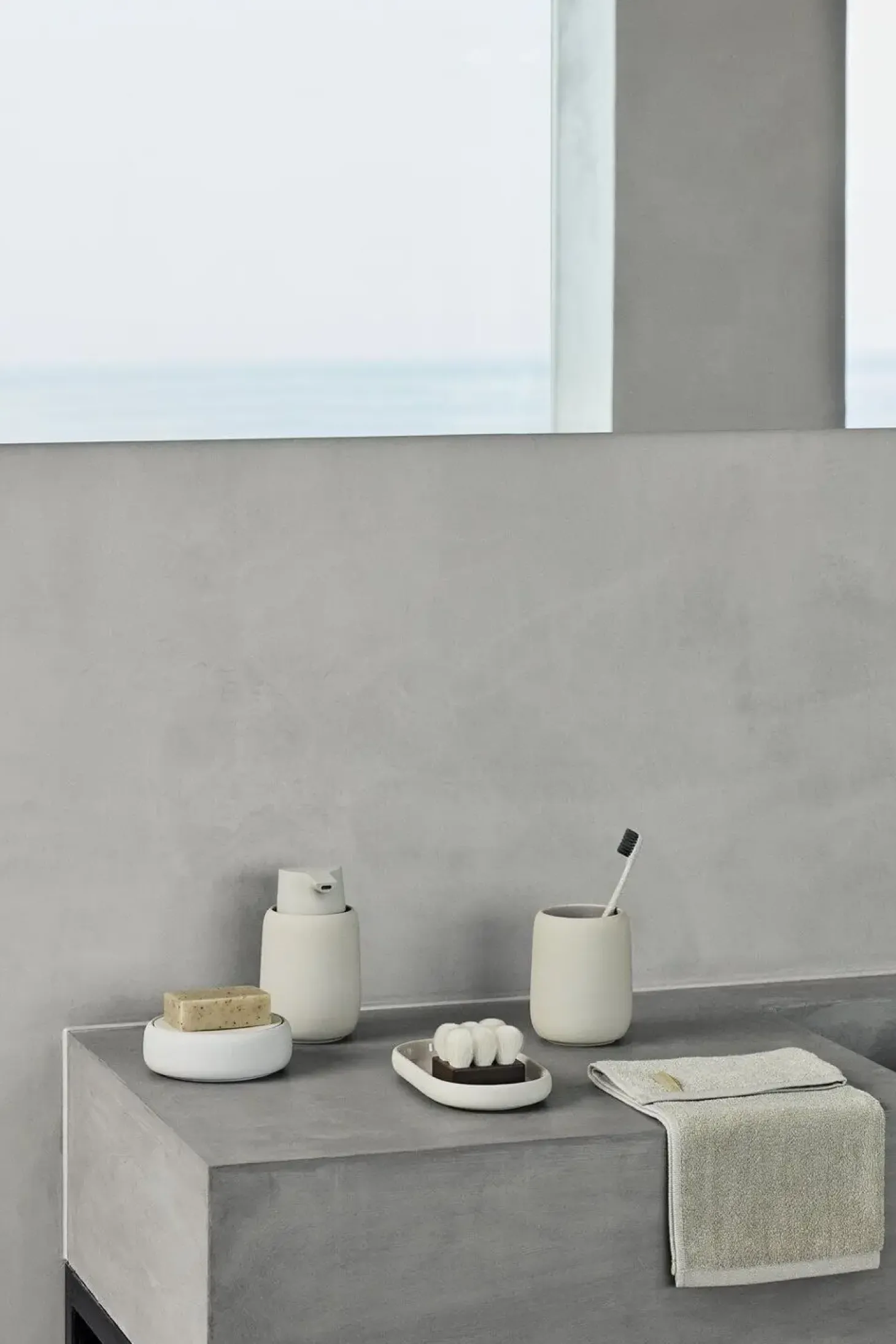Blomus - Soap Dispenser - Moonbeam - SONO