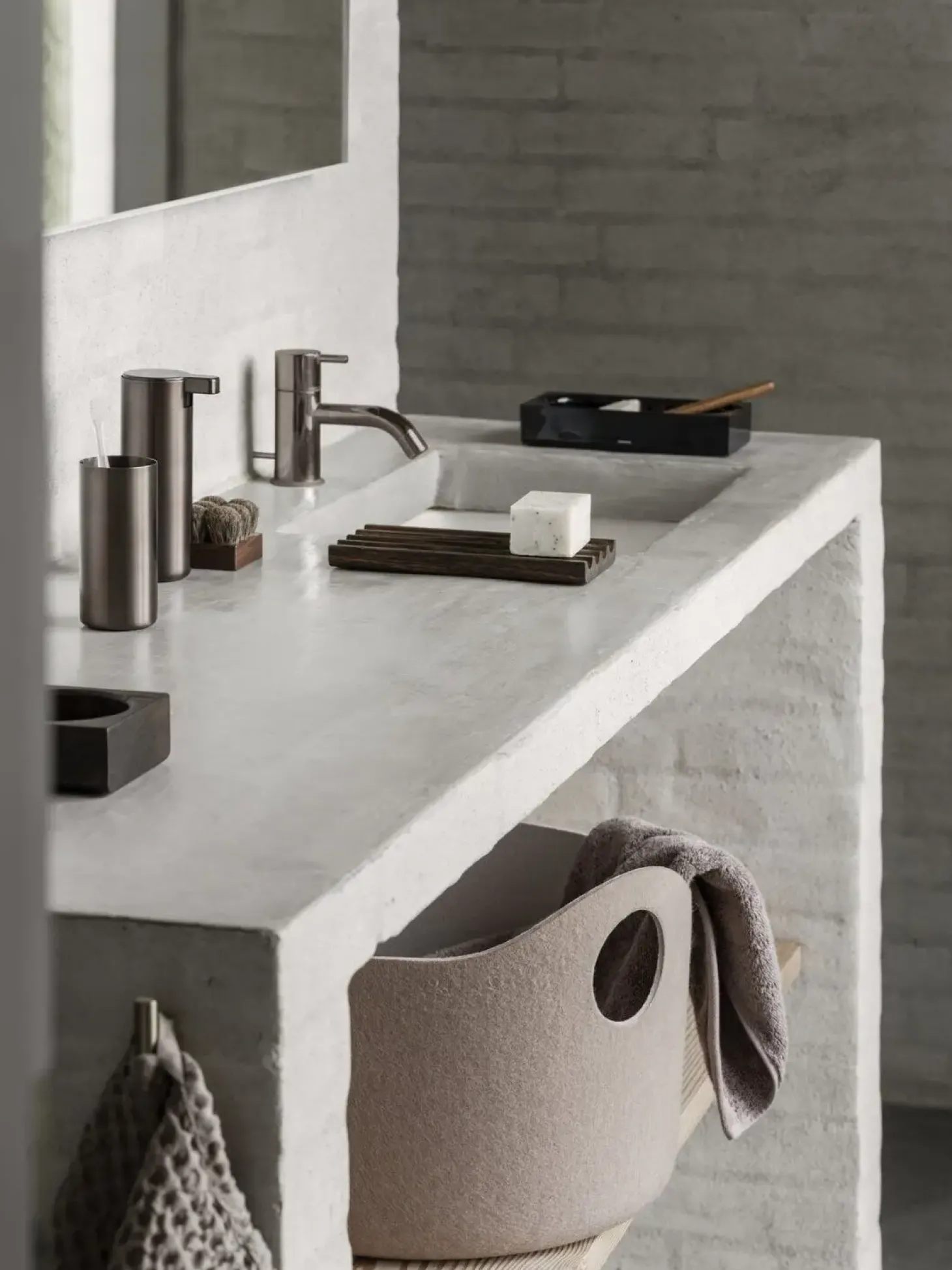 Blomus - Tray - H 2 cm, B 20 cm, T 10 cm - MODO
