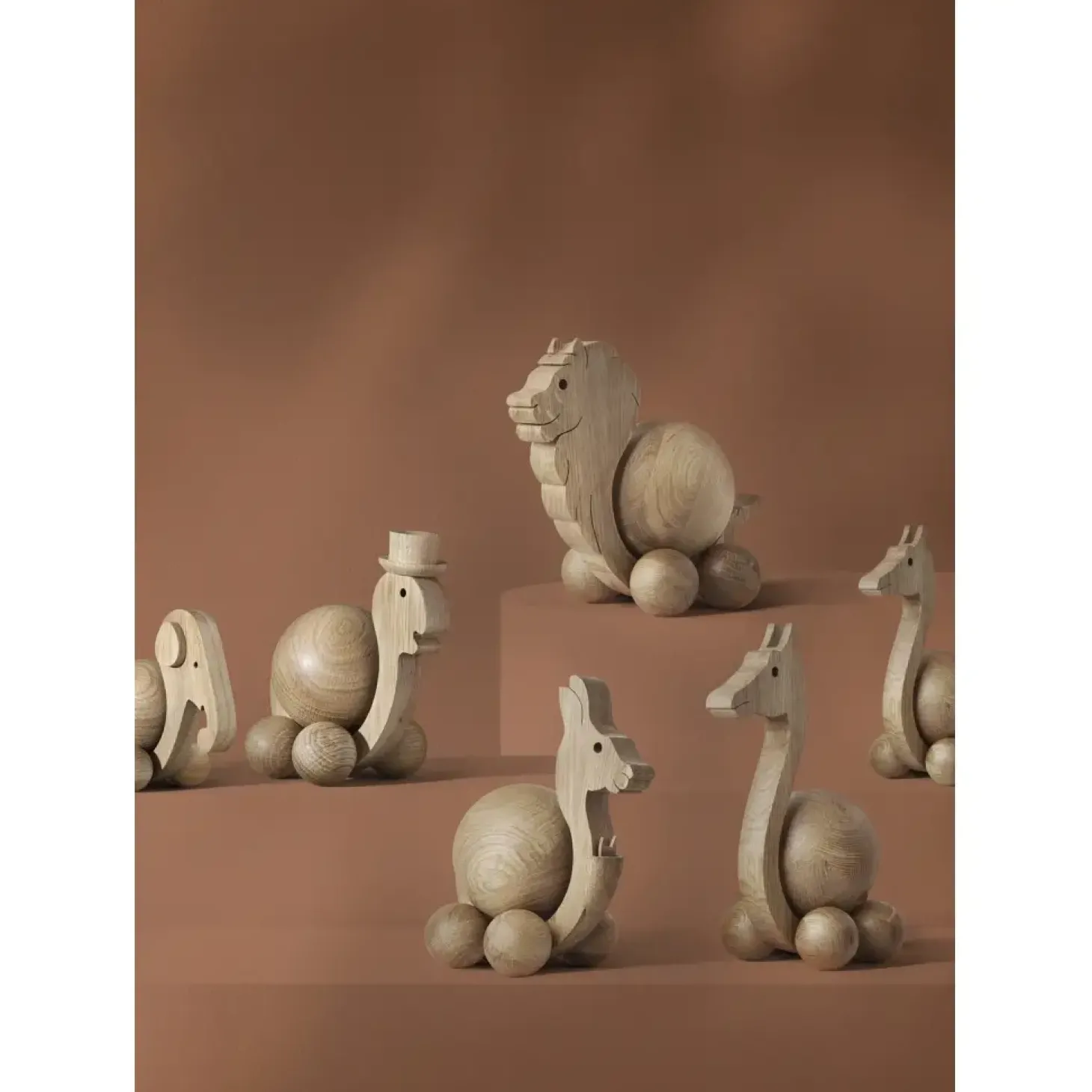 ChiCura - Træfigur - Spinning Lion - Medium