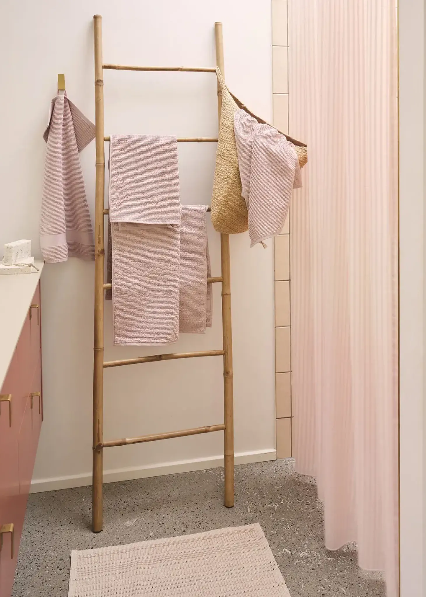 Compliments - Badeforhæng - Lines shower curtain w/tape 200 cm - Rose