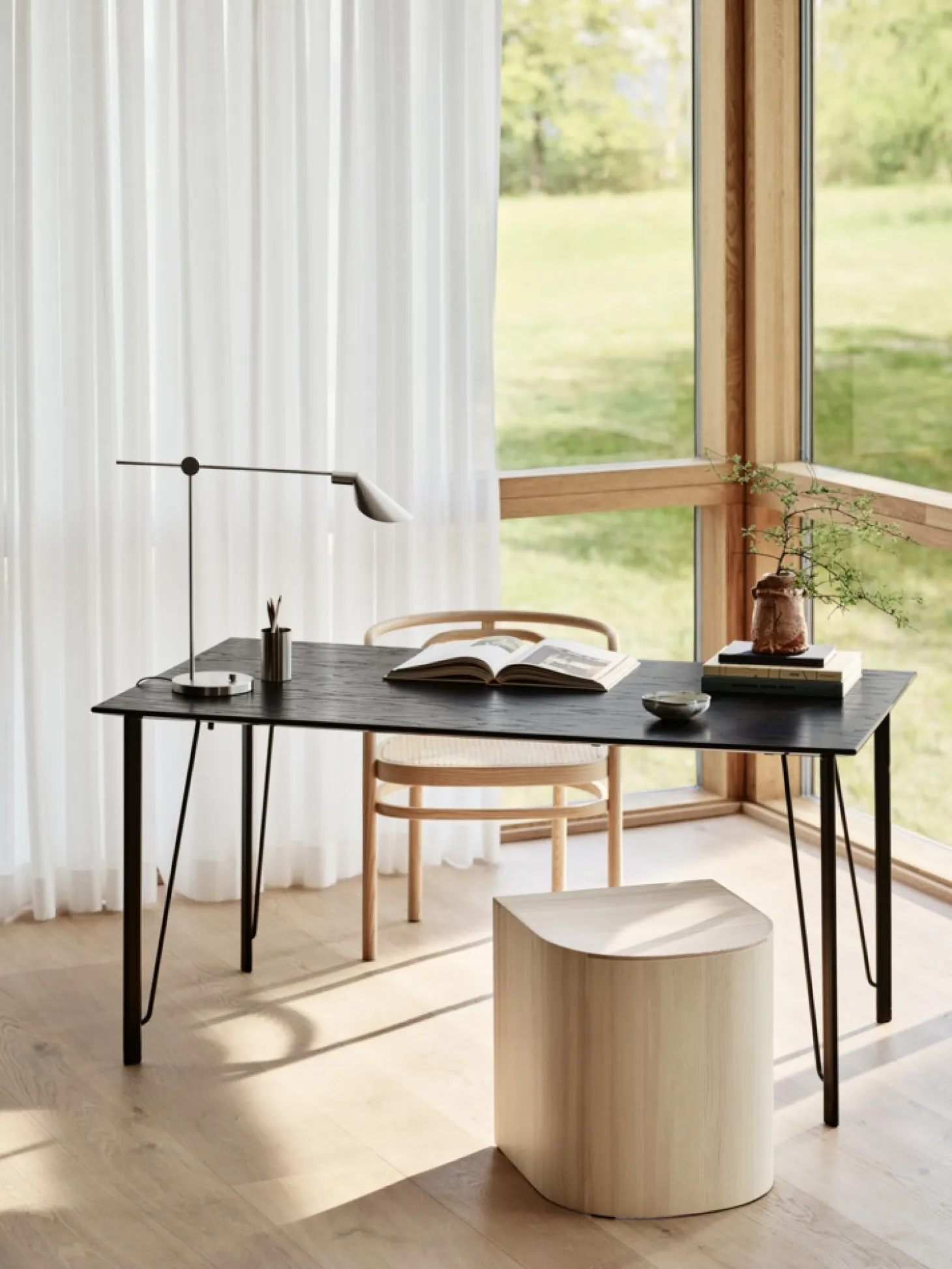 Fritz Hansen - Bordlampe - MS021 - Sort