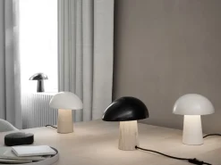 Fritz Hansen - Bordlampe - Night Owl - Hvid/Ask