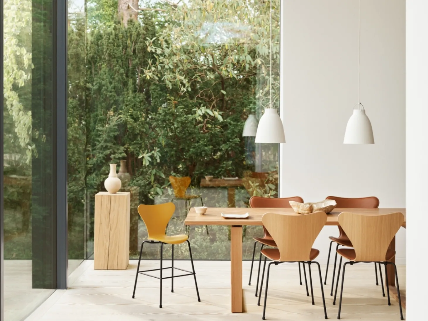 Fritz Hansen - Loftlampe - Caravaggio Matt - Hvid - P2 Medium