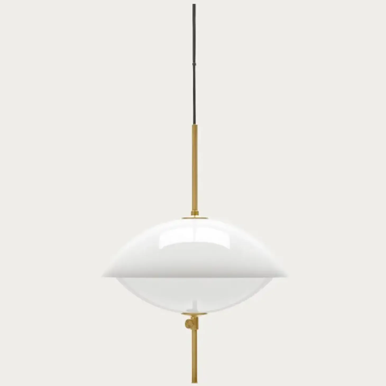 Fritz Hansen - Loftlampe - Clam - Opal/Messing - Ø44