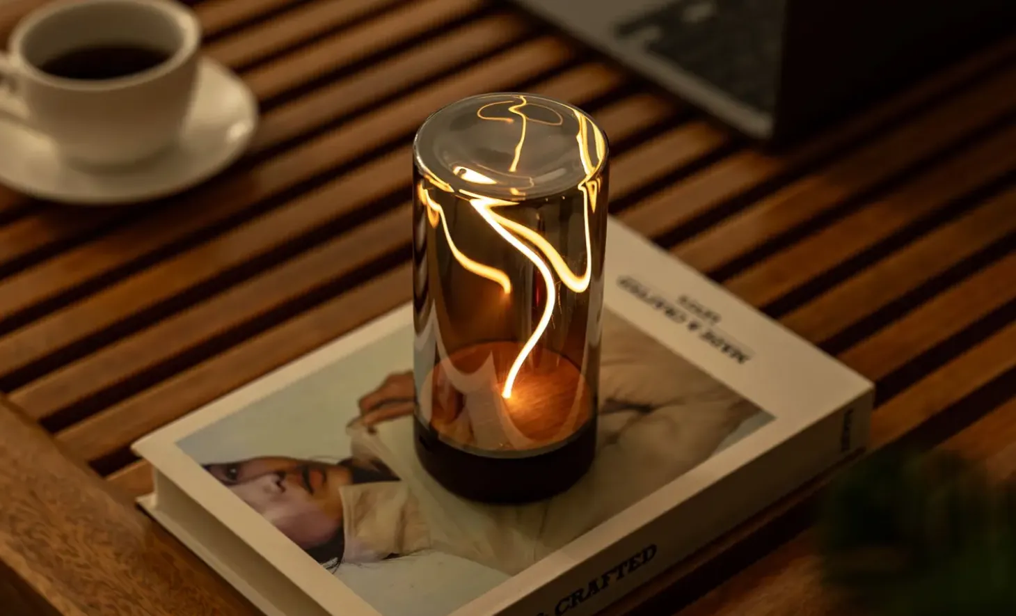 Gingko - Bordlampe - Solis Drift Light - Valnød