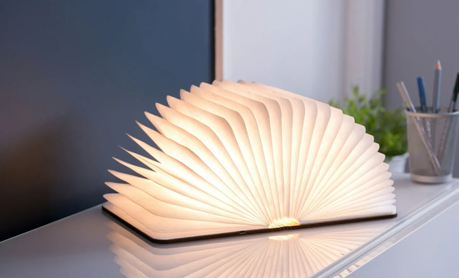 Gingko - LED Smart Booklight - Maple - Mini