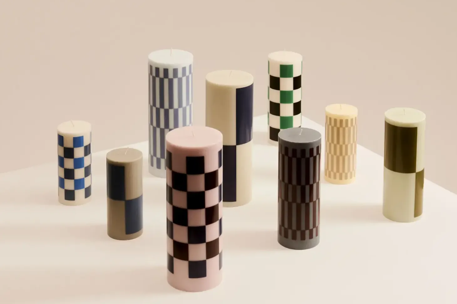 Hay - Bloklys - Column - Medium - Anthrachite & Bordeaux