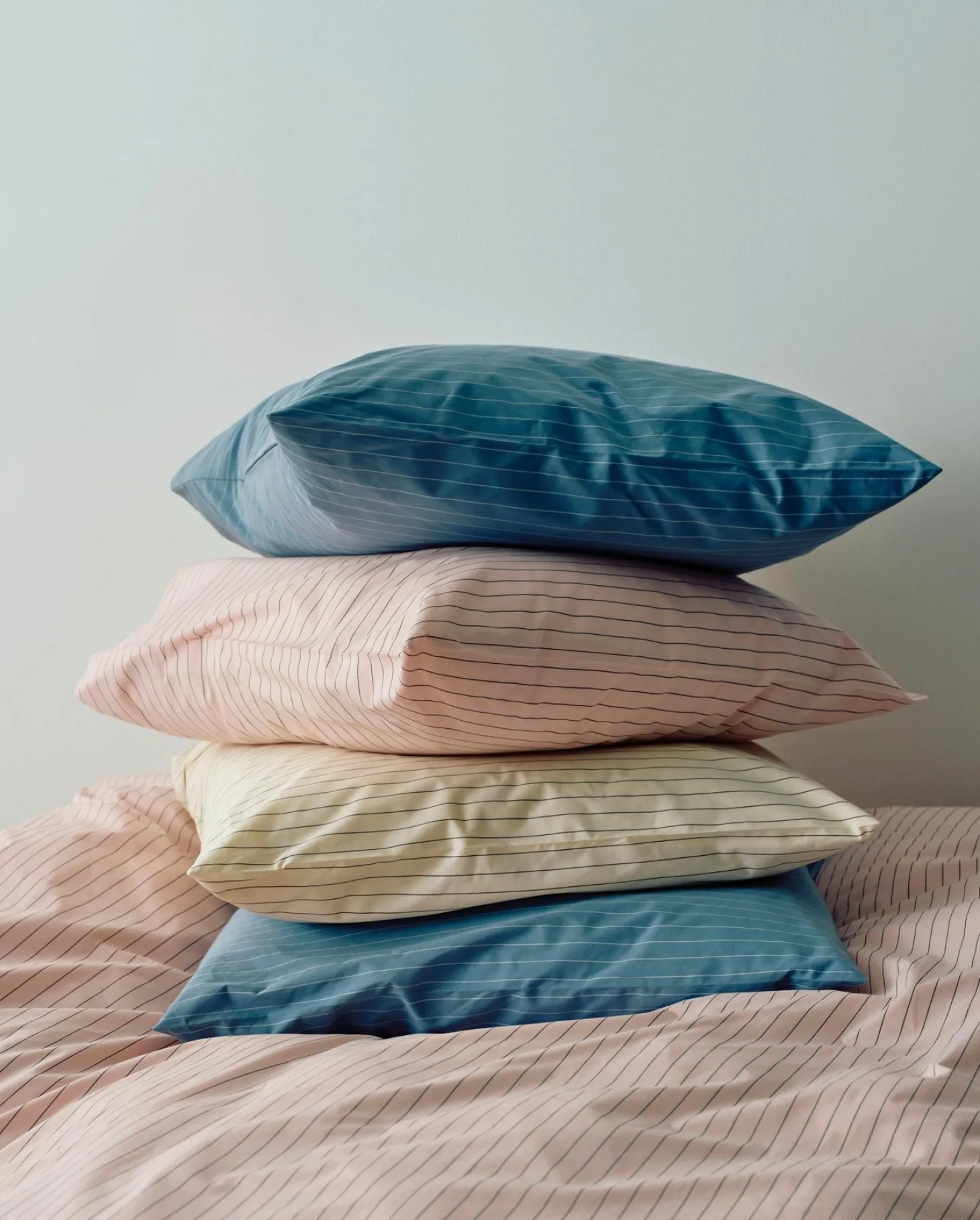 Hay - Fineline Pillow Case - 63 x 60 - Blue