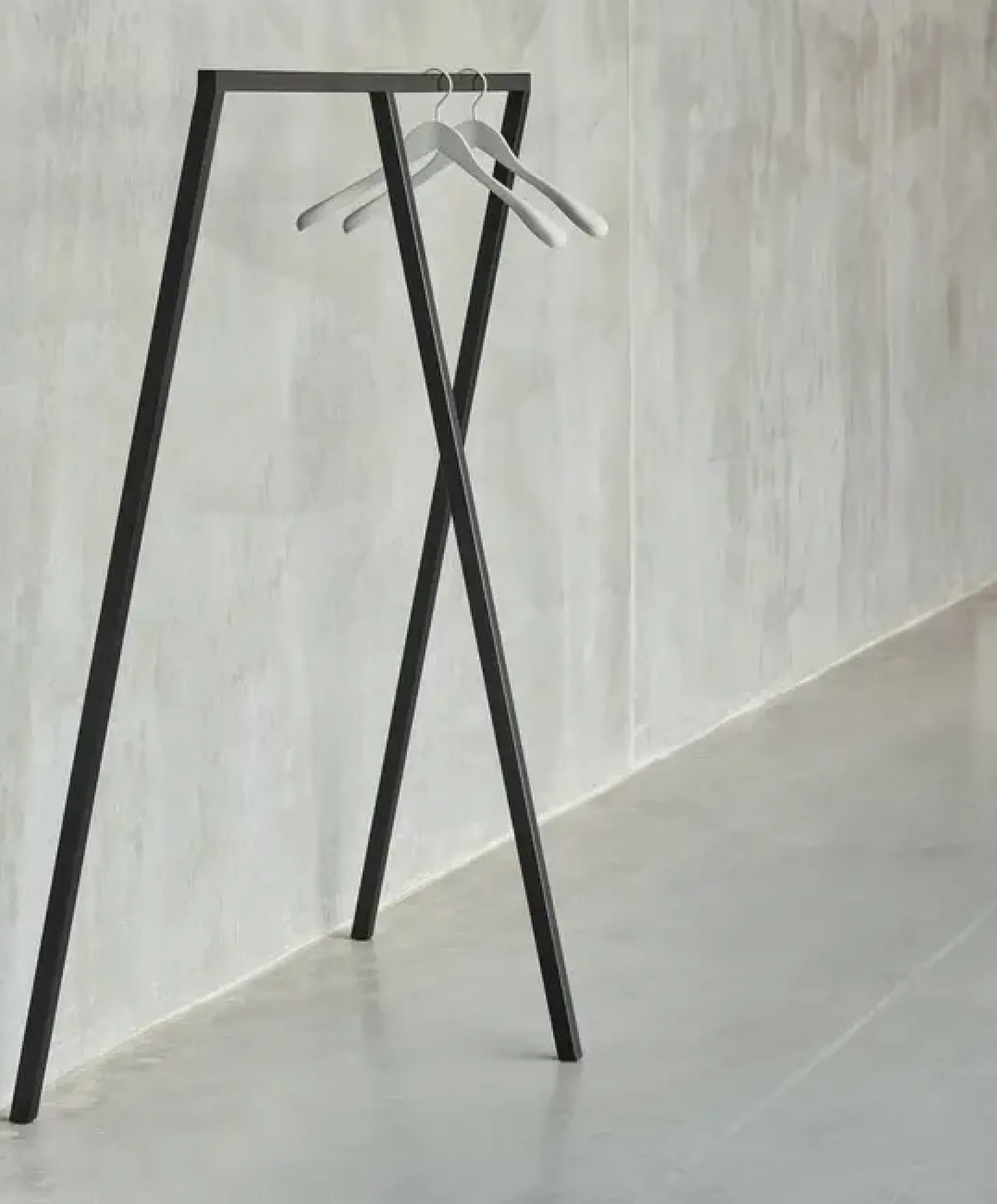 Hay - Garderobestativ - Loop stand wardrobe - Sort - Stor
