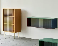 Hay - Reol til Væg med Glaslåger - Colour Cabinet - Multi - Medium