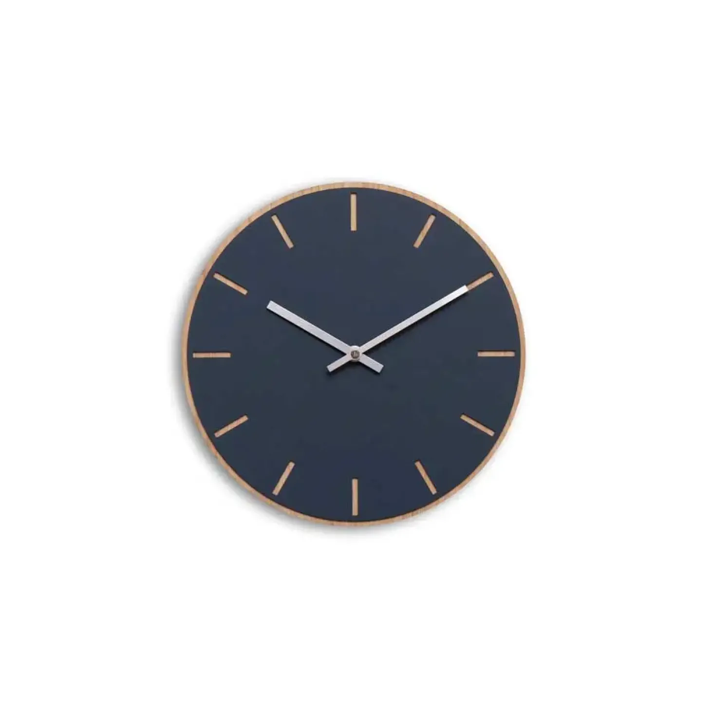 Hemverk - Vægur - Lys Eg/Smokey blue - Sølv visere - Ø28 cm