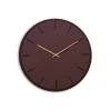 Hemverk - Vægur - Mørk Eg/Burgundy - Guld visere - Ø38 cm