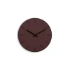 Hemverk - Vægur - Mørk Eg/Burgundy - Sorte visere - Ø28 cm