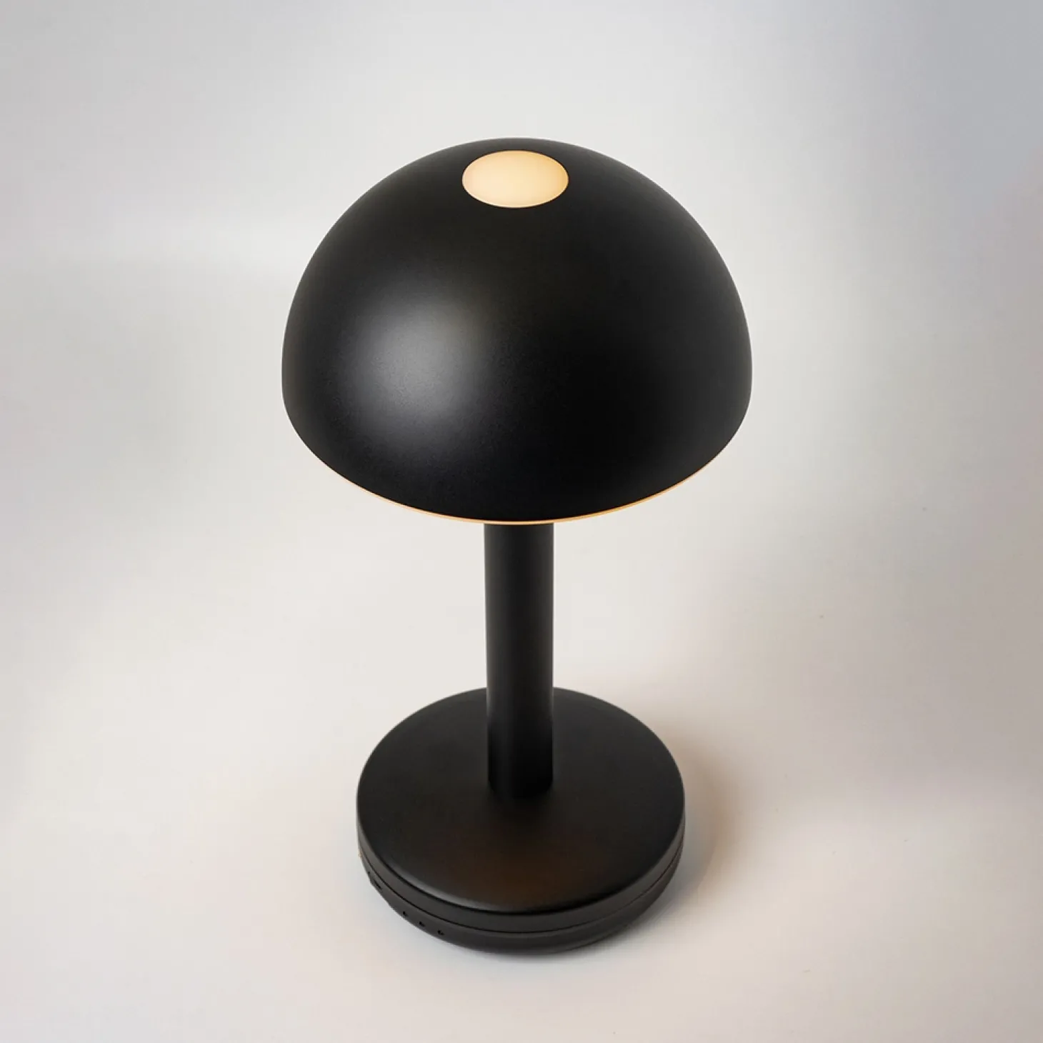 Humble Lights - Bordlampe - Bug - Sort