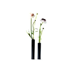 Kunstindustrien - Slim Vase - Sort - Højde 14 cm