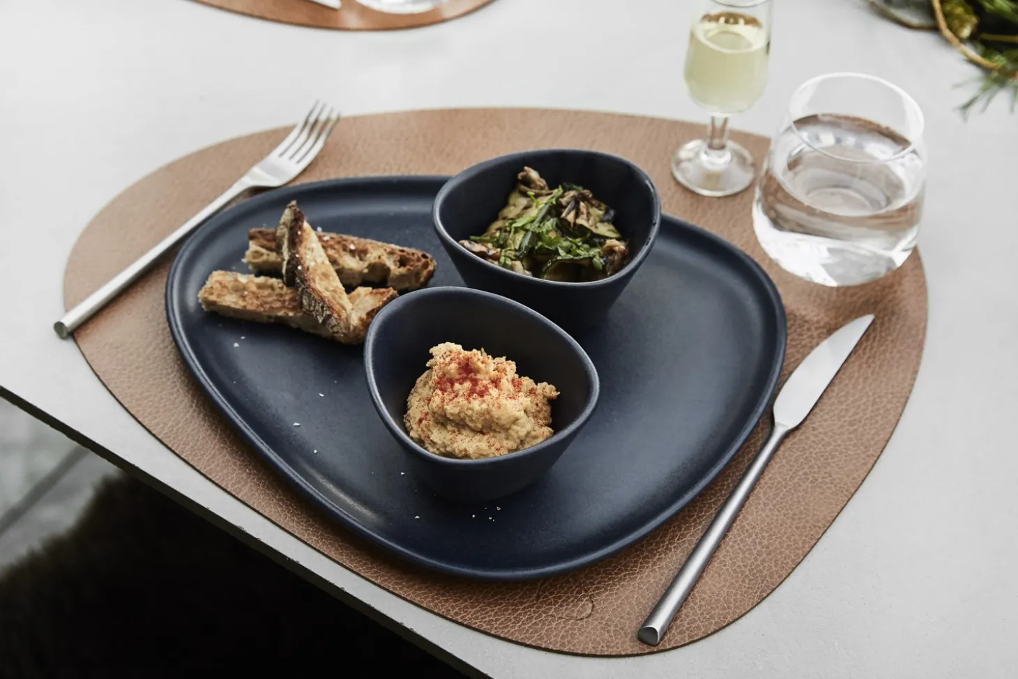 LindDNA - Stoneware Platter Plate, Navy
