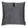Louise Smærup pude - Mørkegrå pude i velour 65 x 65 cm