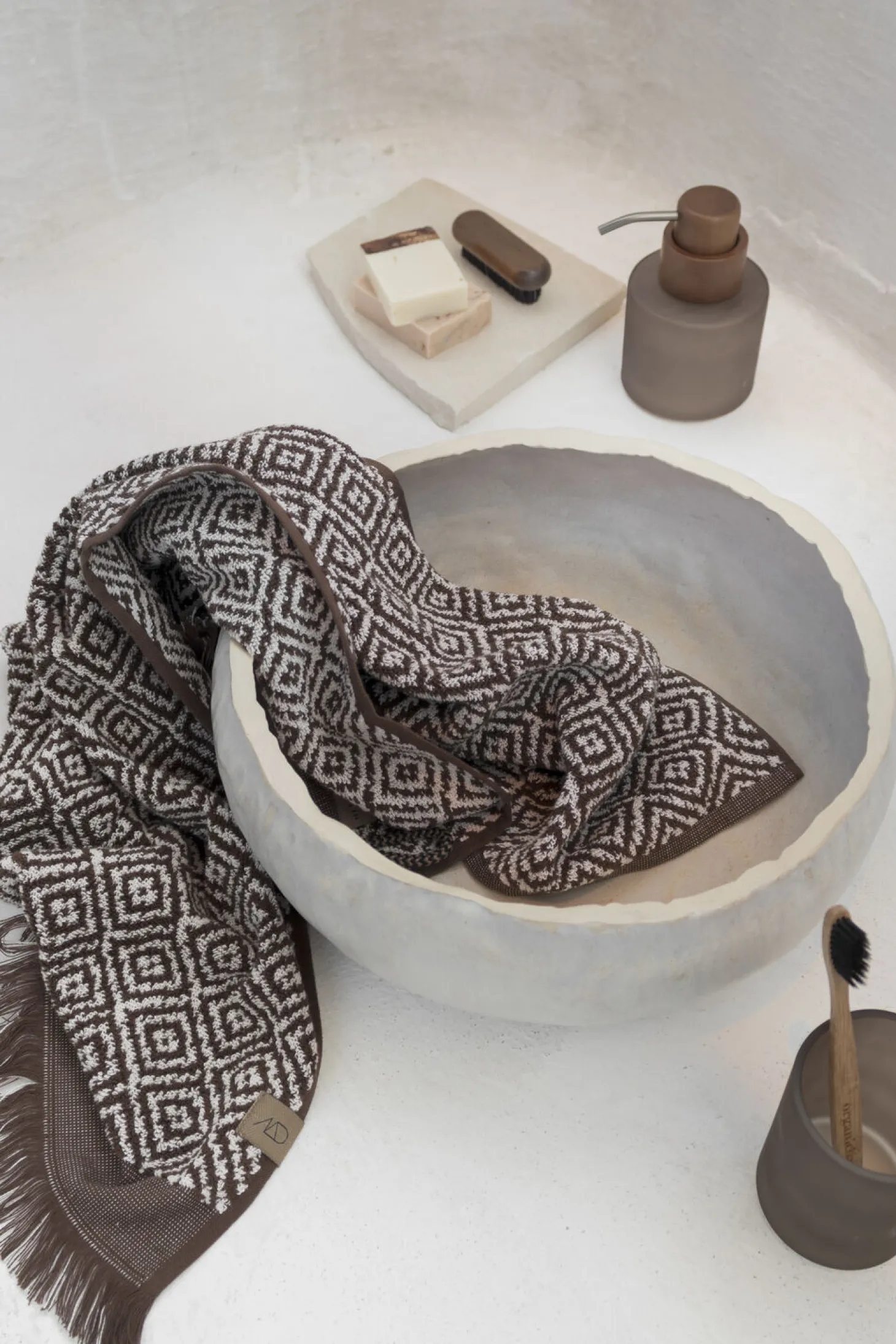 Mette Ditmer - MOROCCO-håndklæde - Chocolate / Off-white - W50 x L90 cm