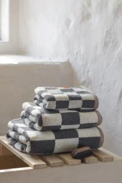 Mette Ditmer - RETRO-håndklæde - Dark grey - W70 x L133 cm