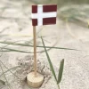 Nordic By Hand - Snoren - Bordflag mini i lys eg - H20