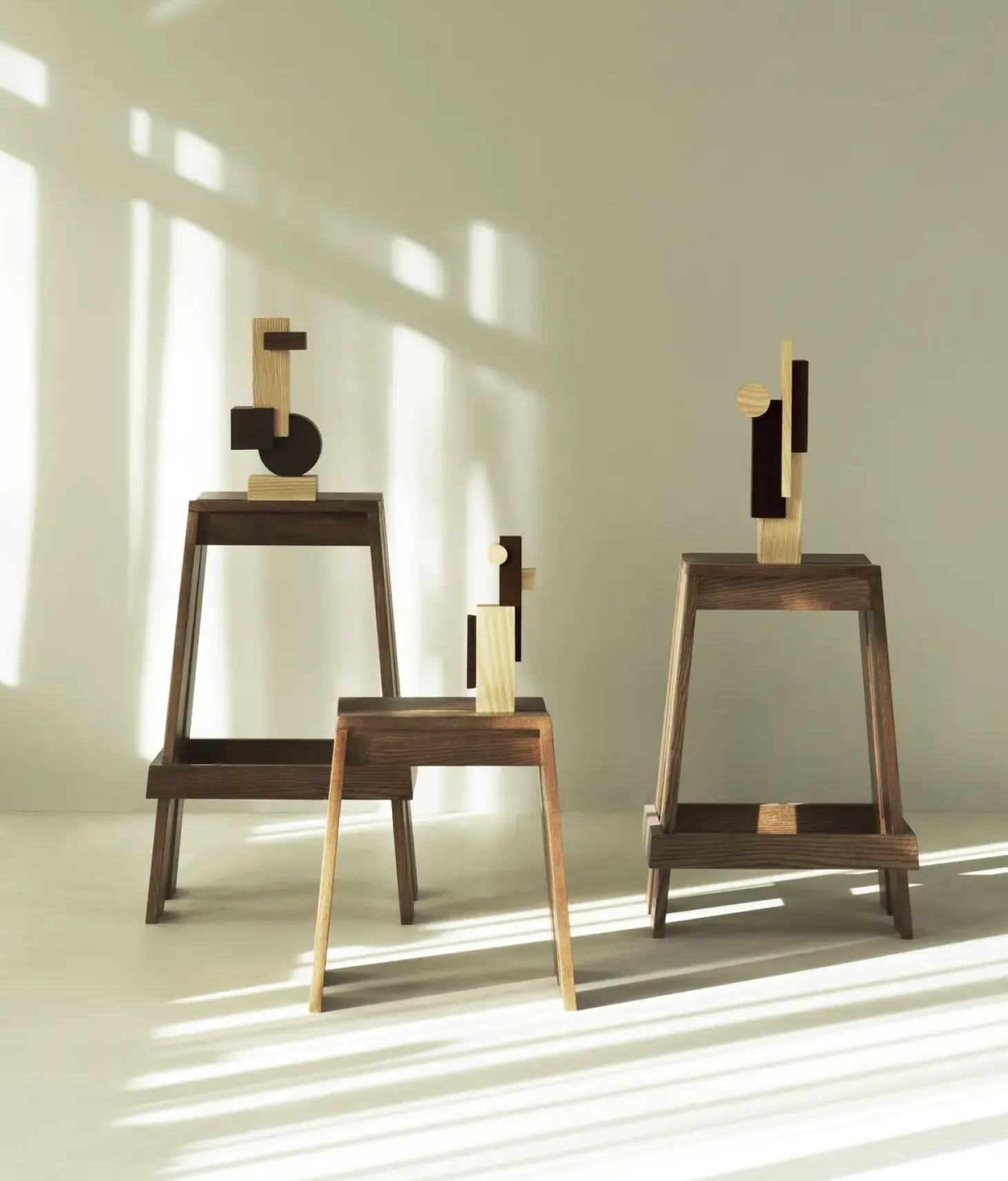 Normann Copenhagen - Join Sculpture Medium Ash/Carbonized Ash