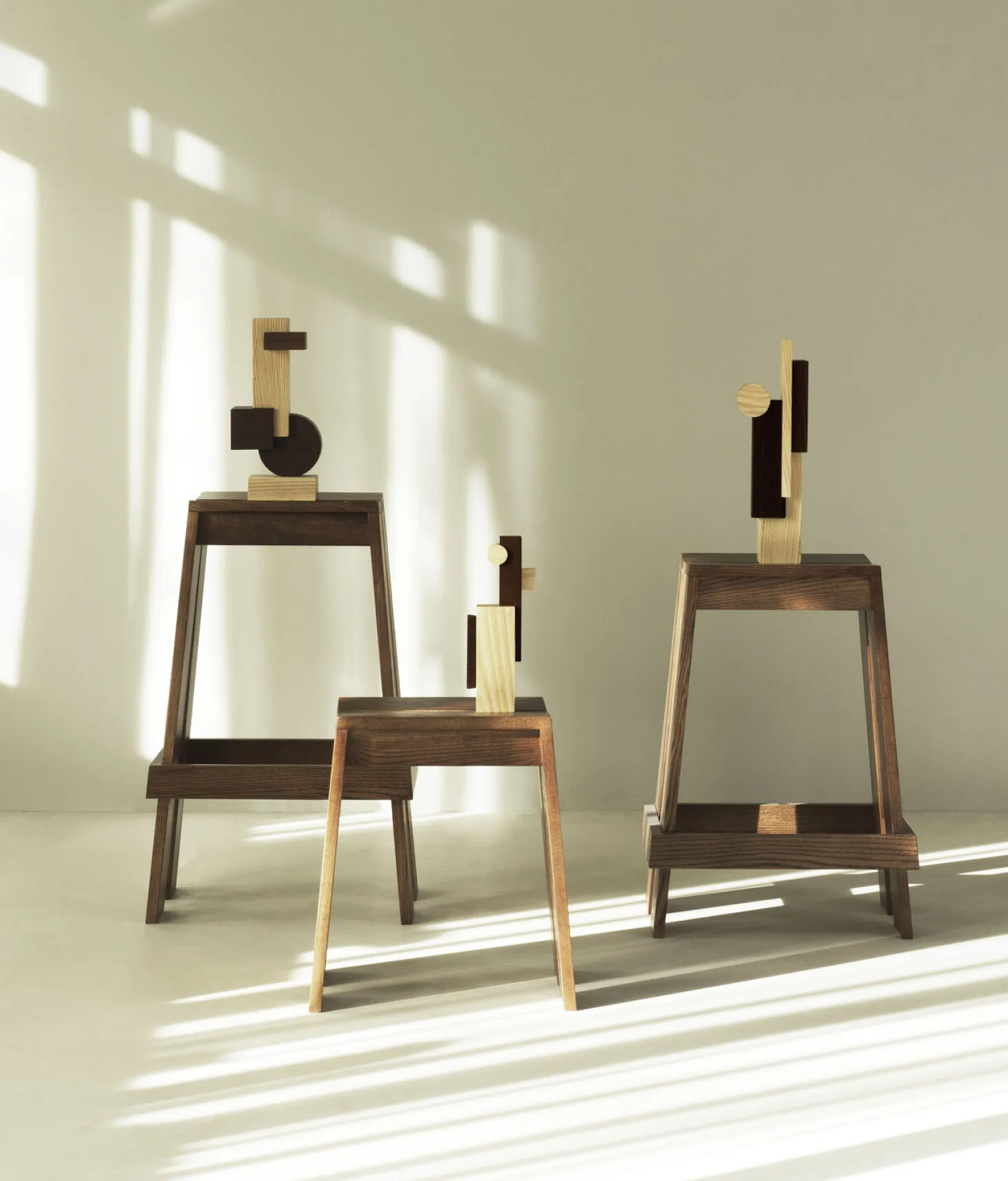 Normann Copenhagen - Join Sculpture Medium Ash/Carbonized Ash