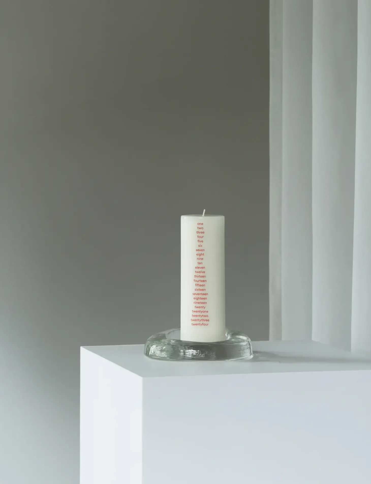 Normann Copenhagen - Kalenderlys - Lys Grøn - H20 x Ø7 cm