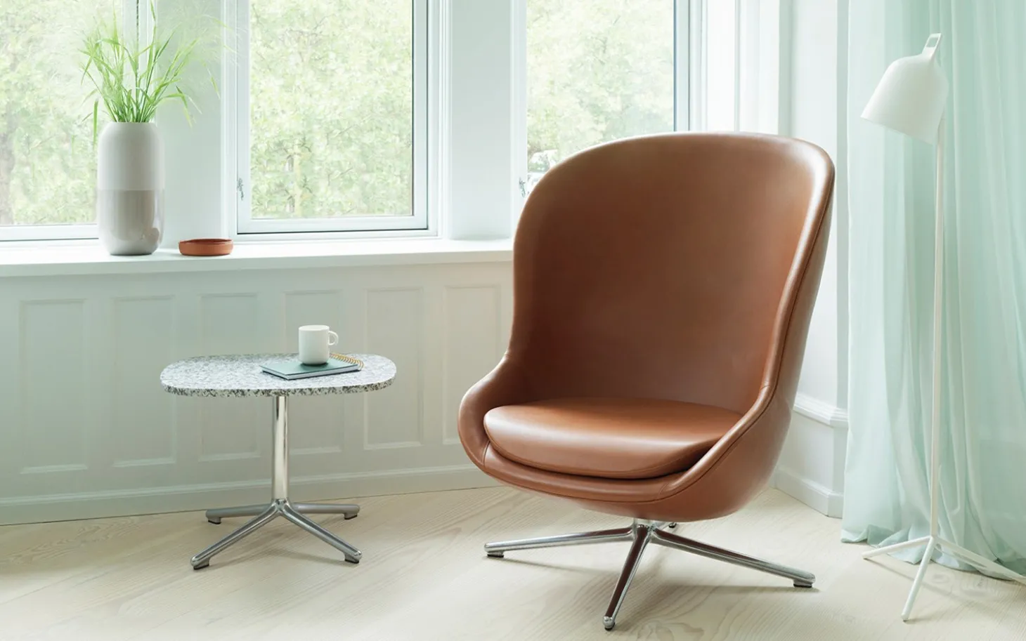 Normann Copenhagen - Lampe "Stage floor" (hvid)
