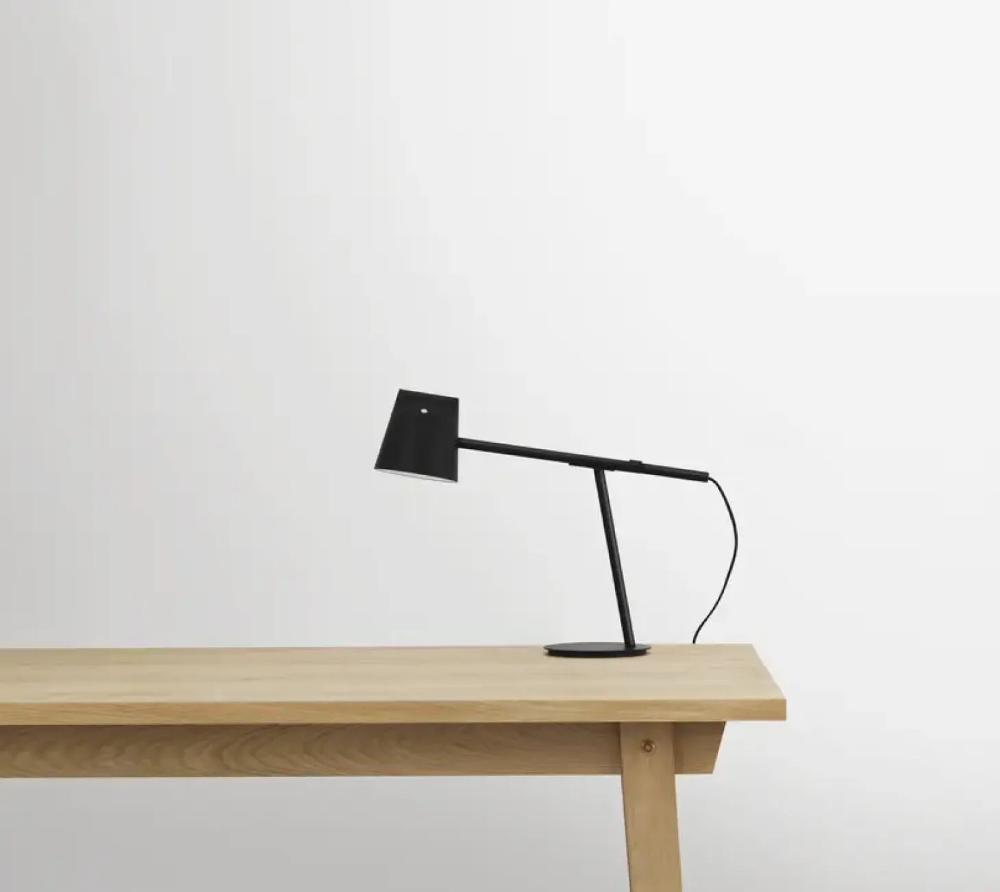 Normann Copenhagen - Momento Table Lamp EU
