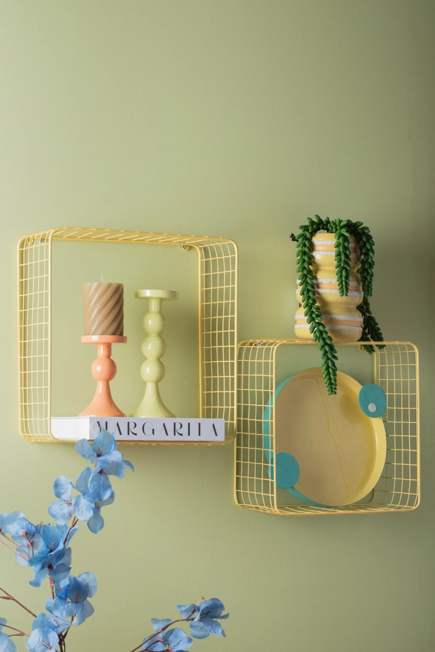Present time - Vase Macaron soft yellow