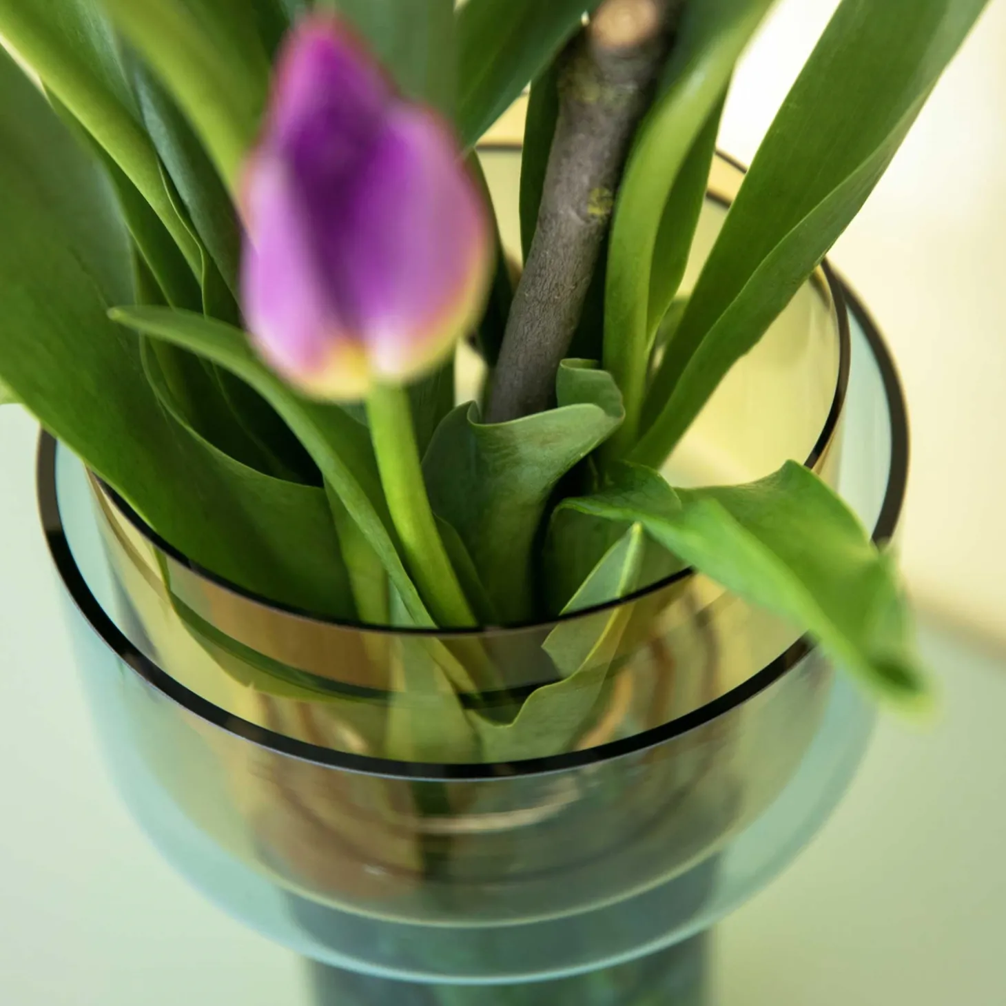 Remember - "Aura" vase - amber