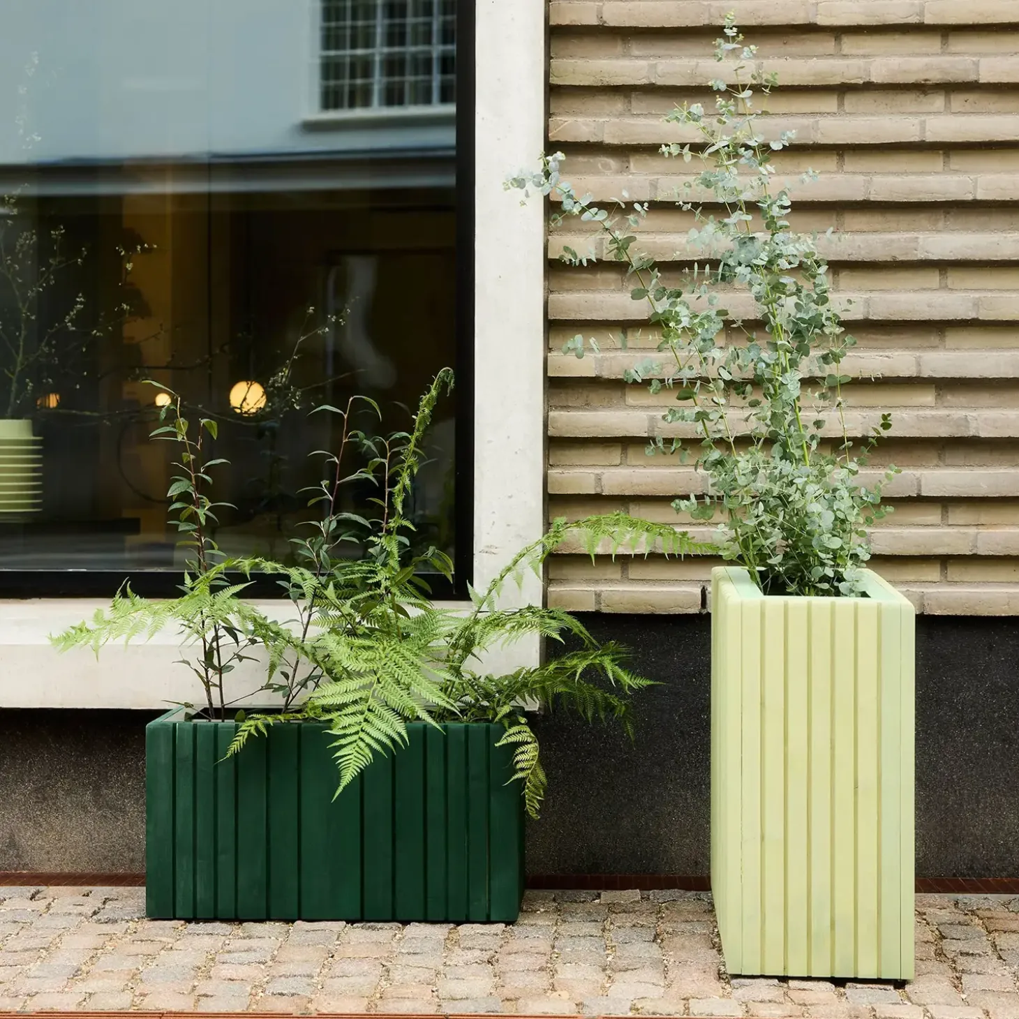 SQUARELY COPENHAGEN - Plantekasse - Unfold WIDE TALL - Sort - 77 x 33 x 70 cm