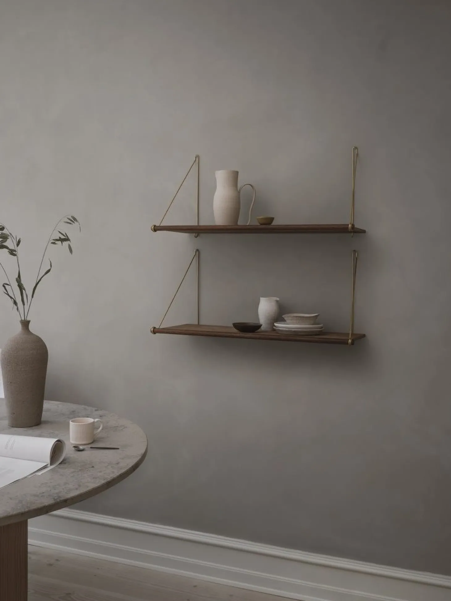 We Do Wood - Hylde - Loop Shelf - røget eg/messing
